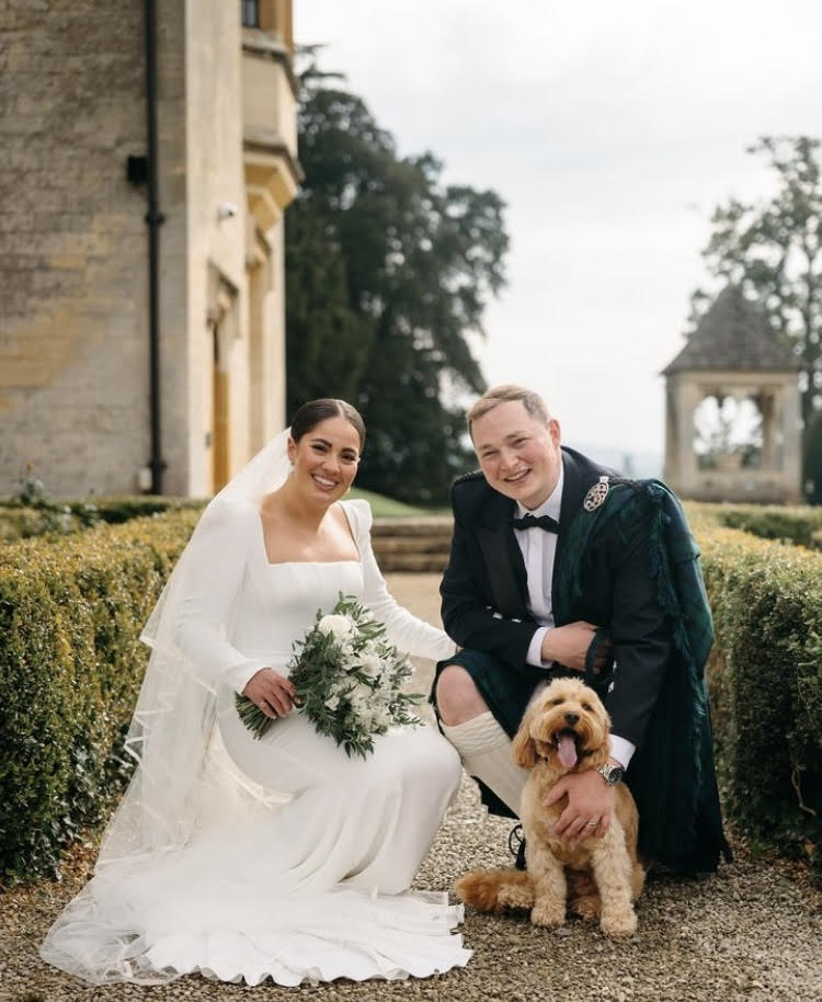 Outdoor Asian Cotswold Wedding - Ring ceremony
